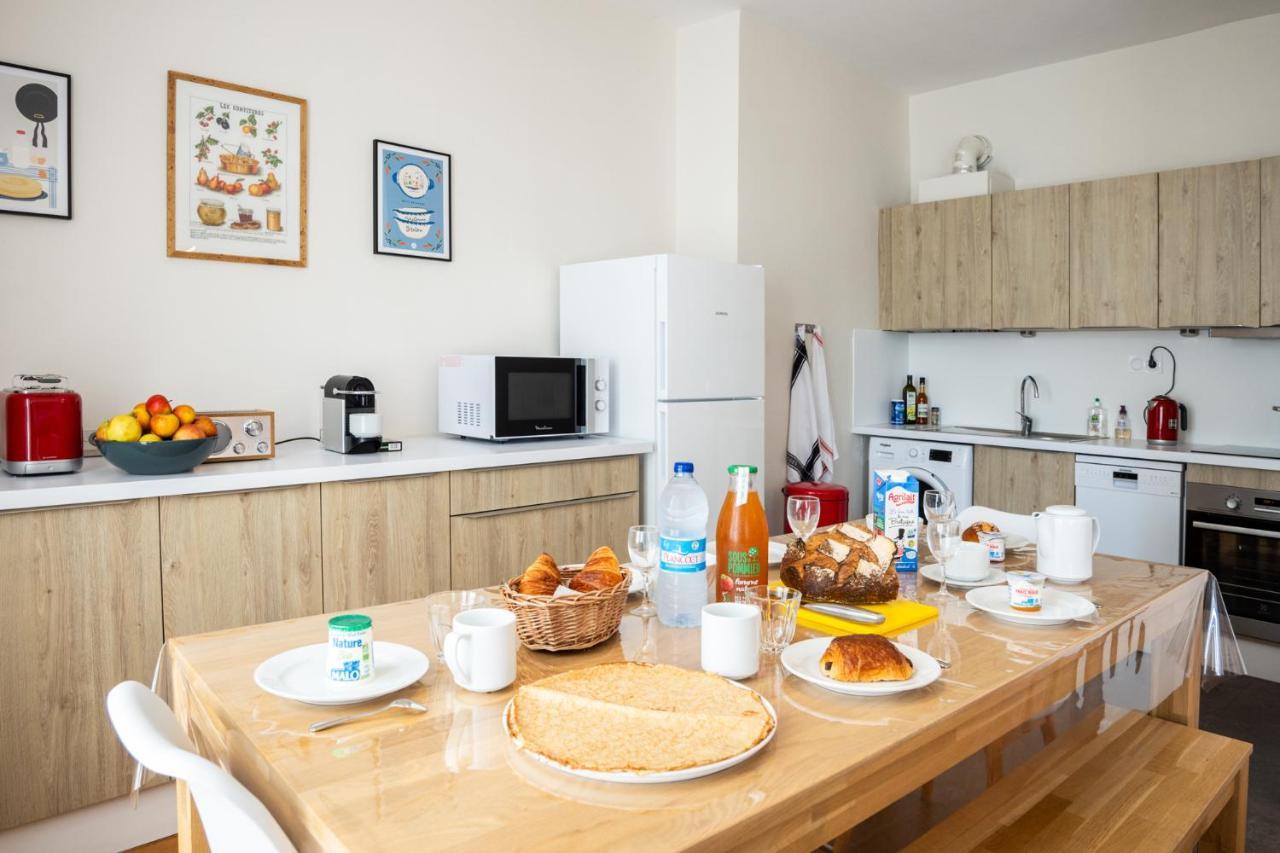 Bel Appartement, Bien Equipe Et Confortable Dans Le Centre Historique Fougères Екстериор снимка