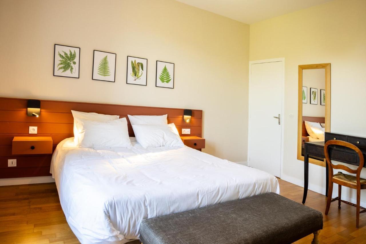 Bel Appartement, Bien Equipe Et Confortable Dans Le Centre Historique Fougères Екстериор снимка