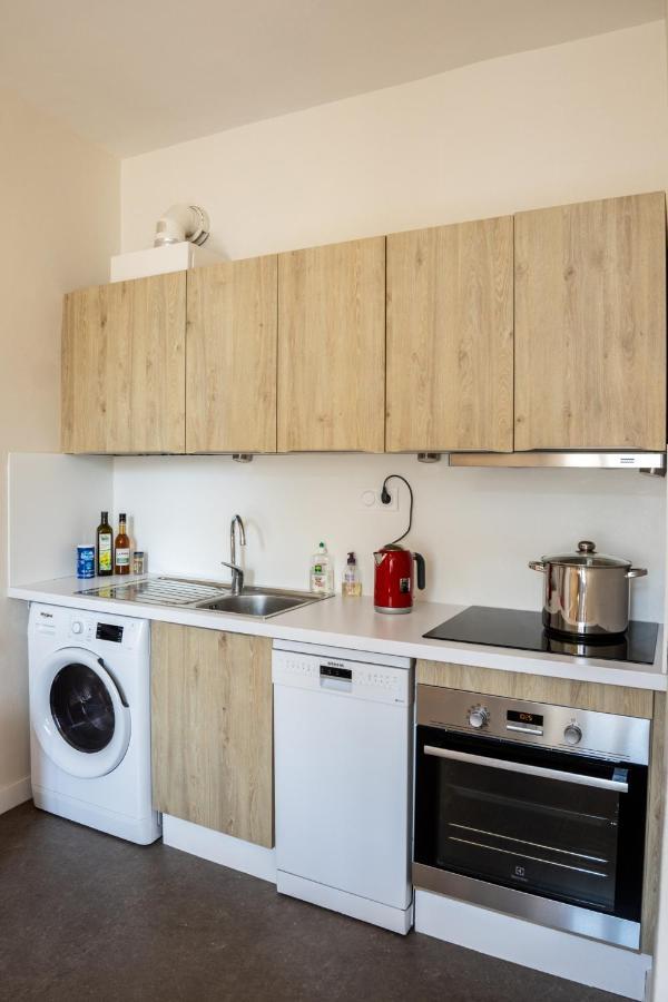 Bel Appartement, Bien Equipe Et Confortable Dans Le Centre Historique Fougères Екстериор снимка